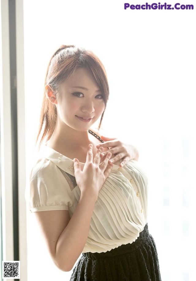 Eri Hosaka - Media Model Girlbugil No.2da8d9