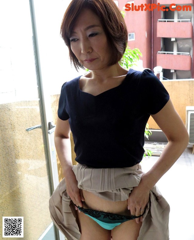 Rika Mikitani - Galery Xxx Booty No.2d5318